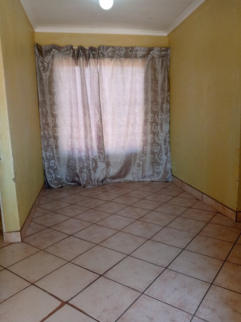 To Let  Bedroom Property for Rent in Mmabatho Unit 15 North West